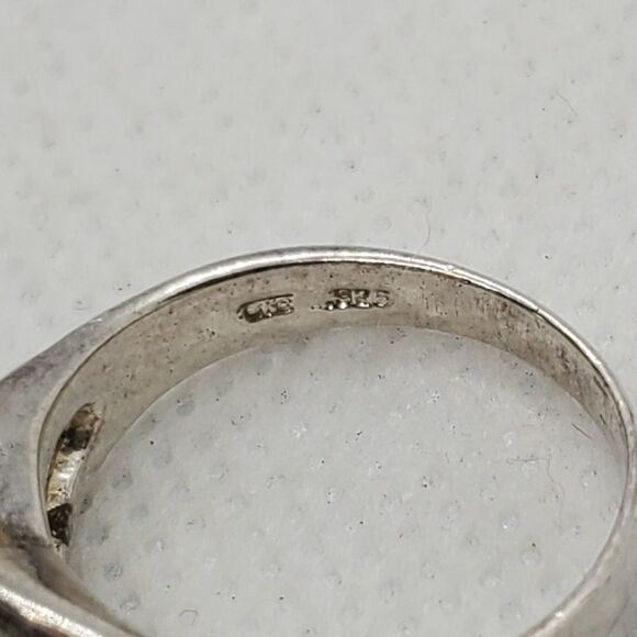 Sterling Silver Ring with a Blue Stone - Picture 6 of 6